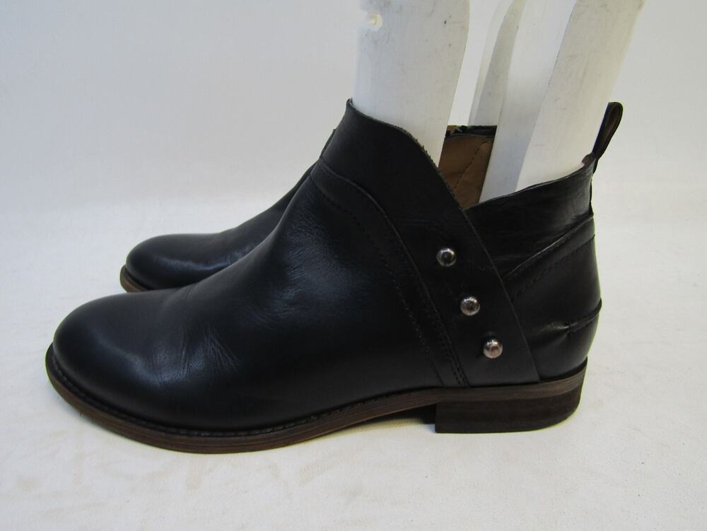 Franco Sarto Womens Sz 6.5 M Black Leather Zip Studded Ankle Boots Booties